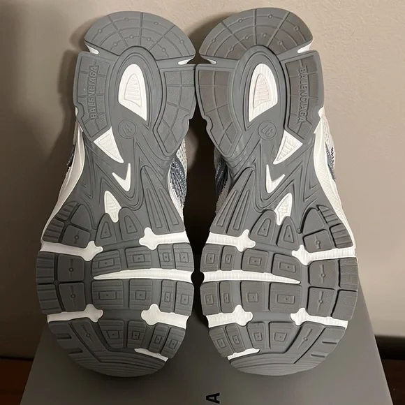 BALENCIAGA Phantom Washed Sneakers 37.5
